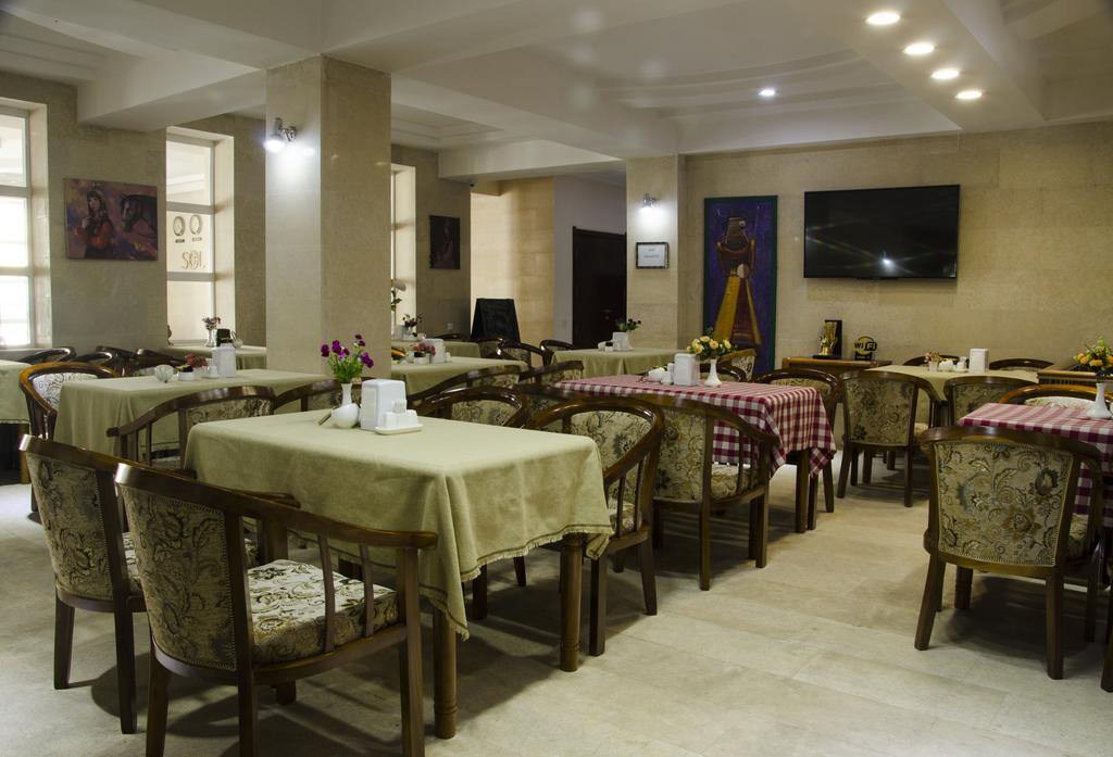 Soluxe Hotel Biskek Kültér fotó